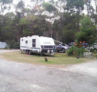 Crayfish Creek Van  Cabin Park - C Tourism