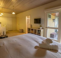 Cygnet Studio on Sturt - C Tourism