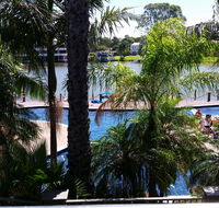 Cypress waterfront spa apartment - C Tourism