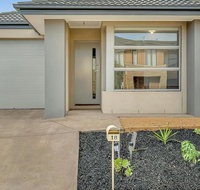 Daisy Villa - close to Mel Airport  Hume Highway -Comfort - C Tourism