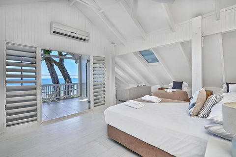 Decked Out By The Sea - C Tourism 2
