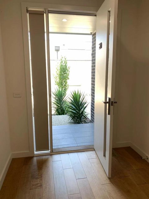 Delicate And Peaceful Bundoora Townhouse 11-R4 - C Tourism 3
