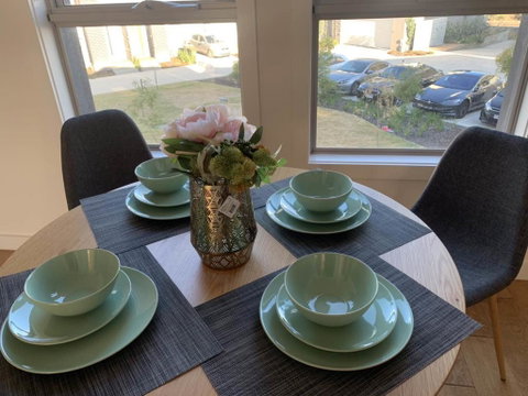 Delicate And Peaceful Bundoora Townhouse 12-R2 - C Tourism 0