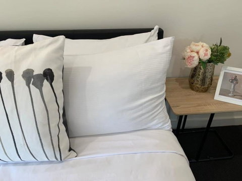 Delicate And Peaceful Bundoora Townhouse 20-R1 - C Tourism 1