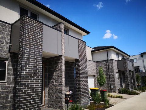 Delicate And Peaceful Bundoora Townhouse 20-R2 - C Tourism 1