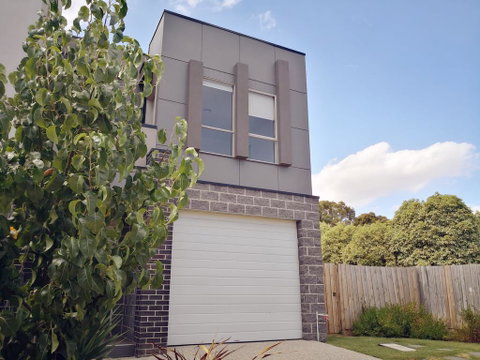 Delicate And Peaceful Bundoora Townhouse 7-R4 - C Tourism 0