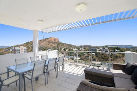 Direct Hotels - Dalgety Apartments - C Tourism 2