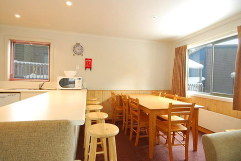 Discobulous 6 - C Tourism 2