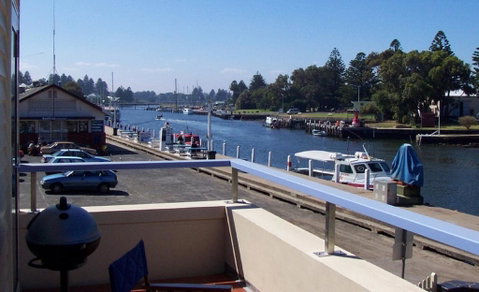 Dockside Waterfront Indulgence - C Tourism 0