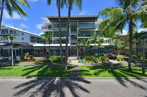 Drift Beachfront Condos - C Tourism 0