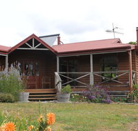 Eagle's Roost Farmstay BB - C Tourism