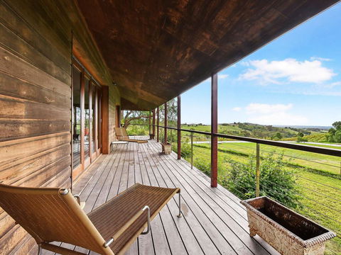 Eagles Rest @ Maluna Vineyard - C Tourism 0