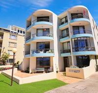 Eastbourne U4 80 Esplanade Golden Beach - C Tourism