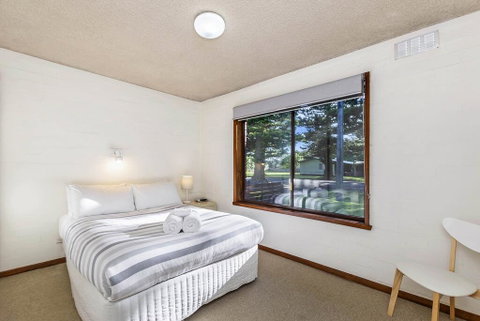 Eastern Beach Units #3 - C Tourism 2