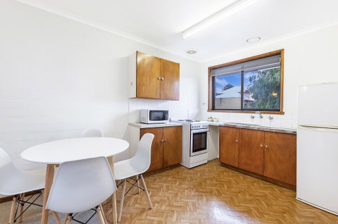 Eastern Beach Units #4 - C Tourism 3