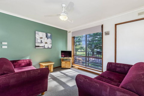 Eastern Beach Units #4 - C Tourism 1