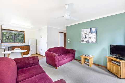 Eastern Beach Units #5 - C Tourism 3