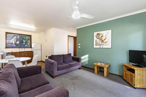 Eastern Beach Units #6 - C Tourism 2
