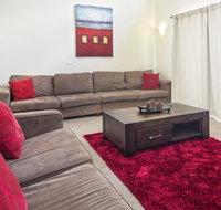 Eclipse 5- Spacious Townhouse - C Tourism