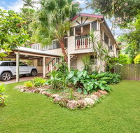 Edge Hill Holiday Home / Cairns - C Tourism