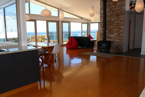 Eleven62 Bay Of Fires - C Tourism 1
