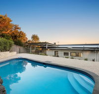 Ellerina Sea Vista Luxury Family Retreat with sauna pool amazing water views walk to beach - C Tourism