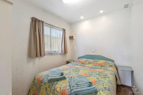 Elliston Waterloo Bay Tourist Park - C Tourism 3