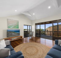 Emerald Seas Beach House - C Tourism