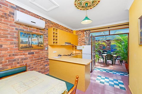 Ettalong Beach Tourist Resort - C Tourism 2