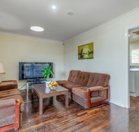 Exclusive Handy Holiday House - C Tourism