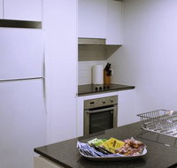 Executively Styled 2 Bed 2 Bath Perfect Location - C Tourism