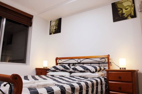 Executively Styled 2 Bed, 2 Bath, Perfect Location - C Tourism 3