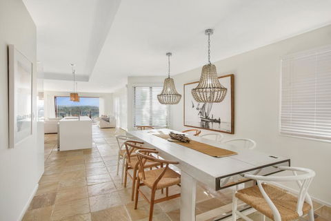 Family House With BBQ Deck, Water View And Parking - C Tourism 3