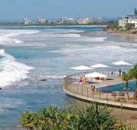 Family Romance Fun on Kings Beach - C Tourism