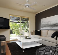 Feathers Serviced Townhouse - C Tourism