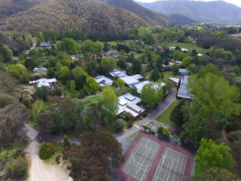 Feathertop Chalet - C Tourism 0