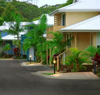 Flynns on Surf Beach Villas - C Tourism