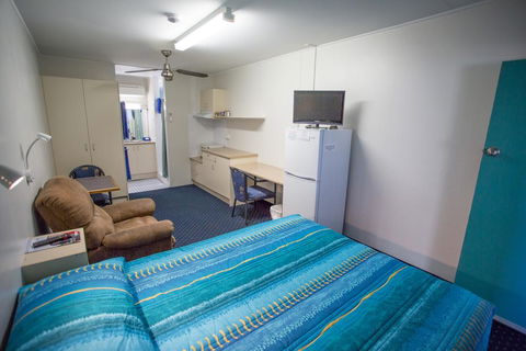 Fourth Ave Motor Inn - C Tourism 0