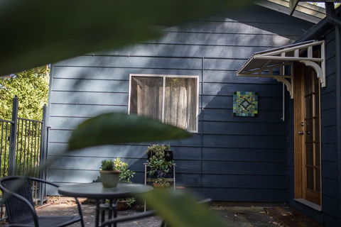 Funky Flat On Acreage - C Tourism 0