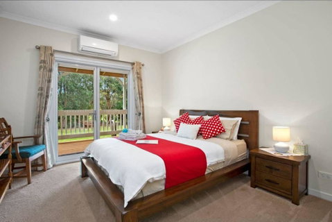 GALBRAITH BEACH STUDIO 2 - C Tourism 0