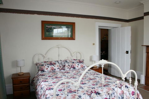 Gaol House Cottages - C Tourism 0