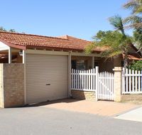 Geraldton Luxury Retreat 2 - C Tourism