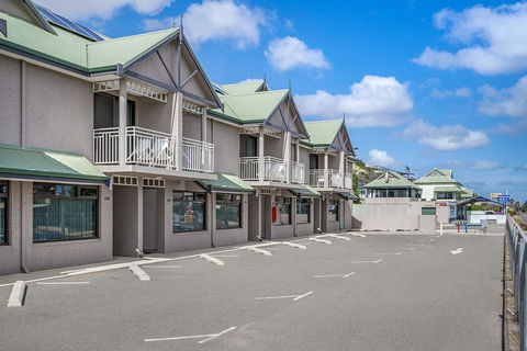 Geraldton Motor Inn - C Tourism 0