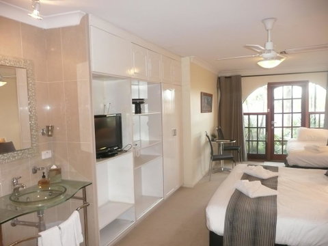 Getaway Inn Boutique Guest House - C Tourism 0