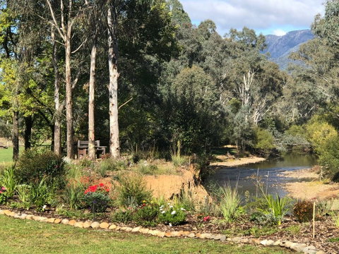 GGs By The River - C Tourism 2