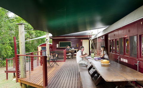 Glass House Mountains Ecolodge - C Tourism 2