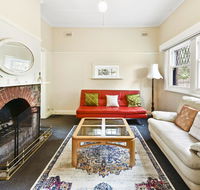 GlenIris Beautiful 6BedderFamily House2BathPool - C Tourism