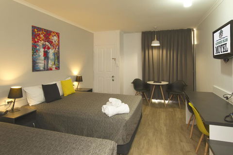 Glenmore Palms Motel - C Tourism 3