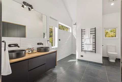 Goldie Views - C Tourism 2