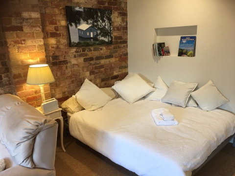 Gorgeous Studio 2 Minutes From The Heart Of Subiaco - C Tourism 3